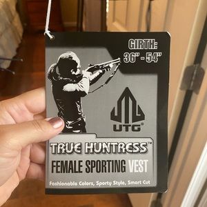 UTG True Huntress female sporting vest NWT